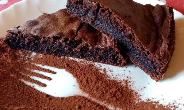 Torta cacao e panna senza lievito
