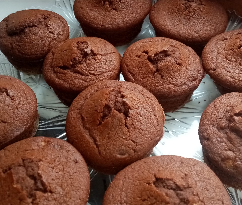 Muffin al cacao con panna