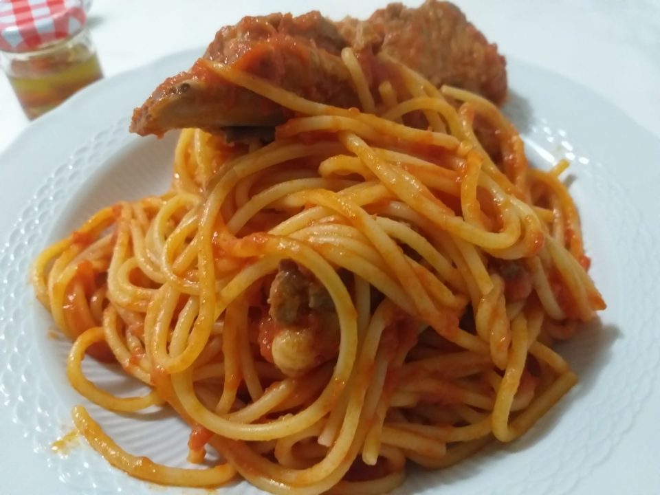 spaghetti al sugo di maiale