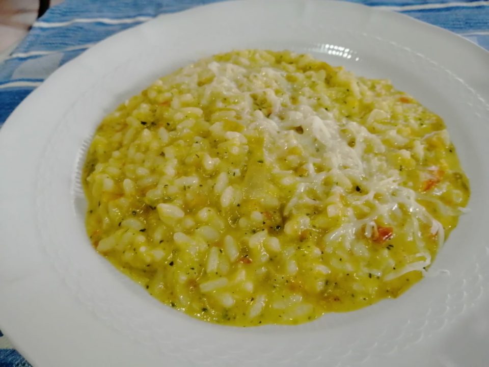 risotto con crema di zucchine e peperoni