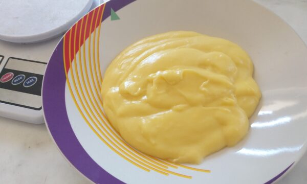 Crema pasticcera con uova intere