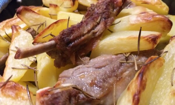 Costine di maiale con patate