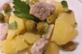 Spezzatino di tonno patate e olive verdi